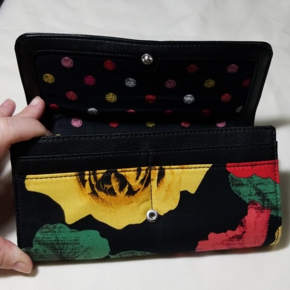 Vera Bradley wallet - Picture 5 of 8